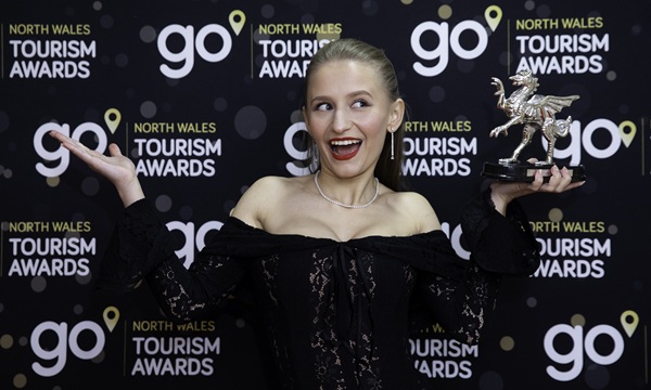 21-11-25 Yuliia Batrak-3