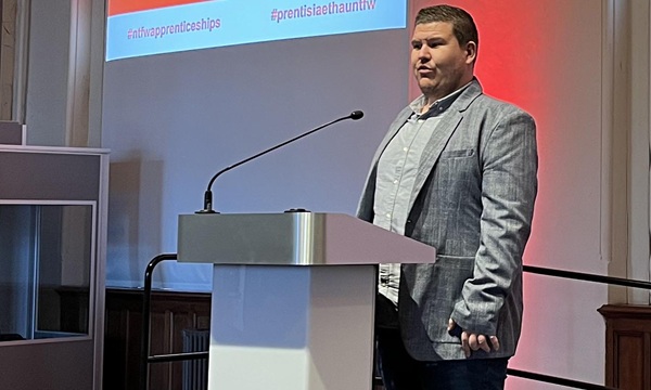 Aaron Jones giving his speech at NTFW event_