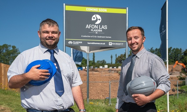 Award-winning site managers Rhys Thomas(L) and Kurt Patterson(R)