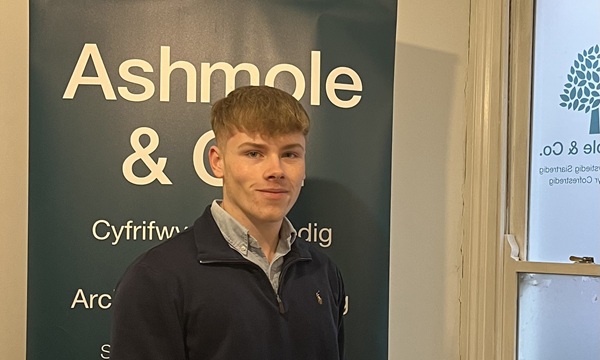 Ben Jones Ashmole new trainee