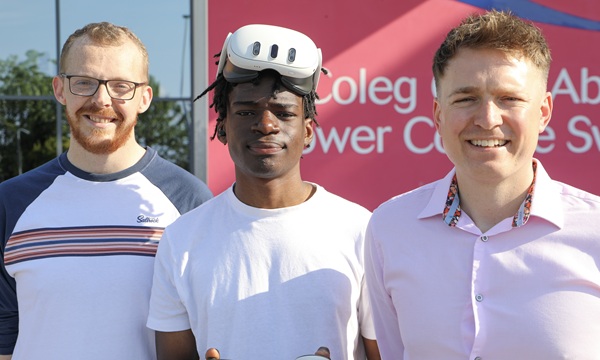 Creative Media Lecturer Digital Peer Mentor Jon Parker, L2 Public Services student David Umukoro and Josh Jordan, Learner Engagement and Personal Development Lead