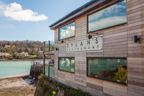 Dylan’s Restaurant Group Launches Hospitality Training Academy