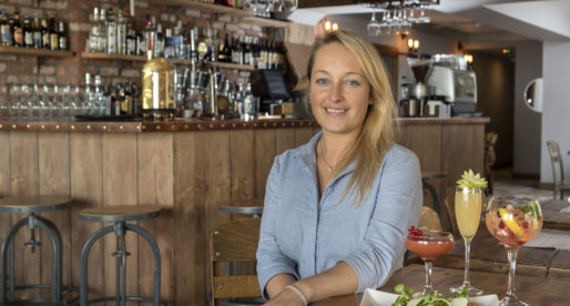Business Wales Supports Launch of New Cocktail Bar in Porthcawl – Cosy Corner Lounge