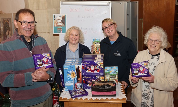 Harlech Food donation-2