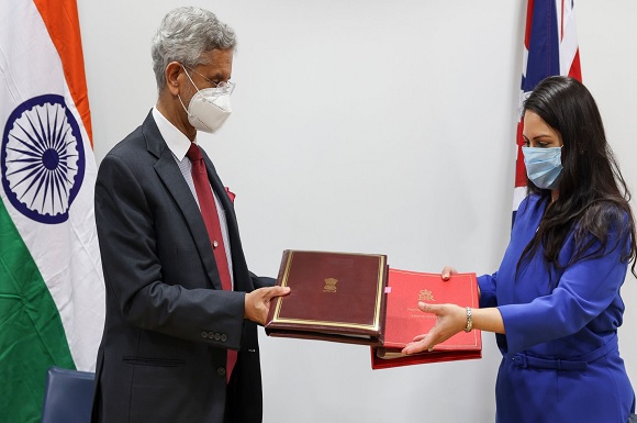 UK and India Sign Ground-Breaking Partnership Migration Deal