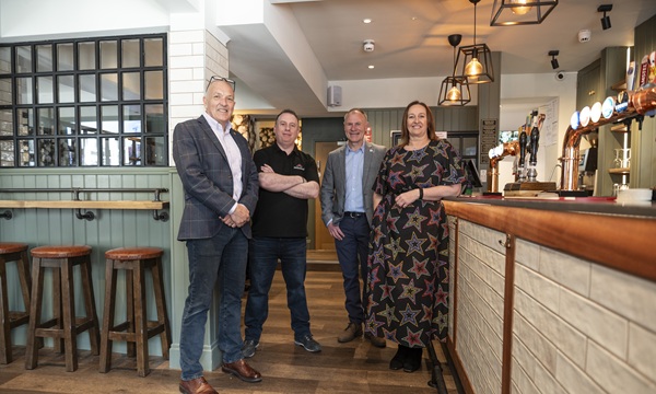 L-R-Richard-Fraser-Williams-Business-Wales-Derek-McKeon-Market-Inn-Ian-Adams-Esther-Rigby-both-Bathgate-CREDIT-KAT-HANNON.