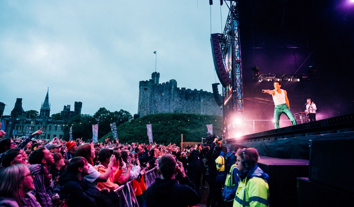 MIKA HEADLINES PRIDE CYMRU AT TK MAXX PRESENTS DEPOT LIVE AT CARDIFF CASTLE (2)