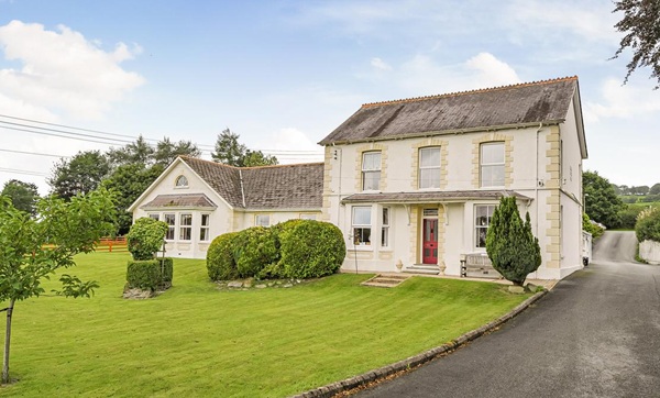 Maes-Y-Felin Care Home
