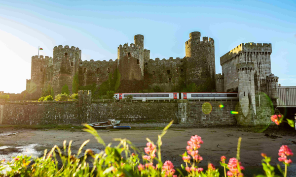 New Eco-Tourism Drive Encourages Visitors to Explore North Wales by Train & Bus