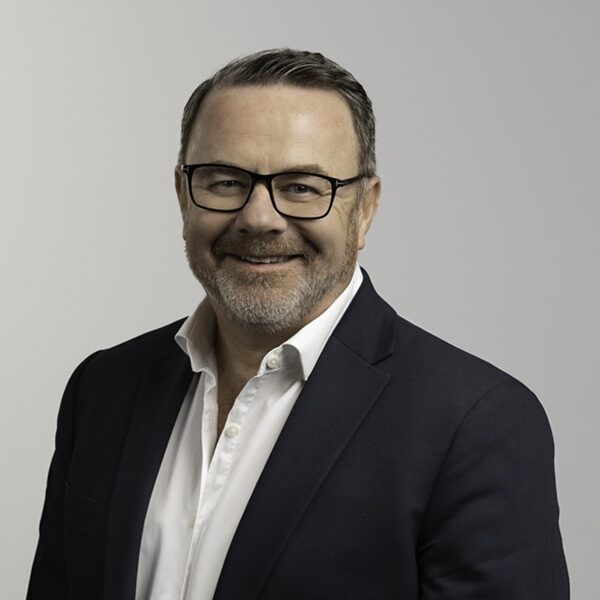 Noel Travers