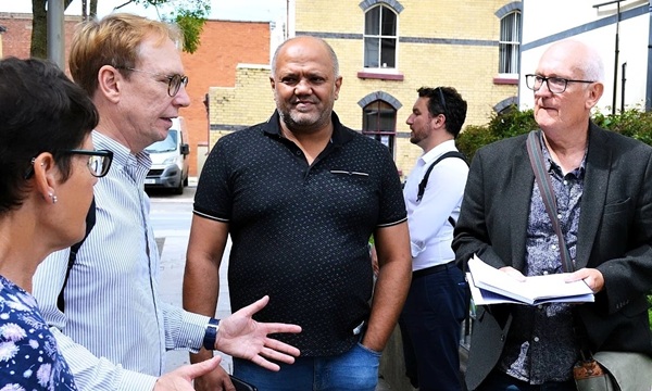 Ou rRhyl Board Walkabout