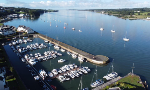 port dinorwic yacht harbour residential estate