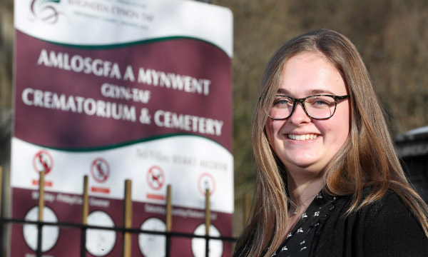 Apprentice Improves Bereavement Services During Pandemic