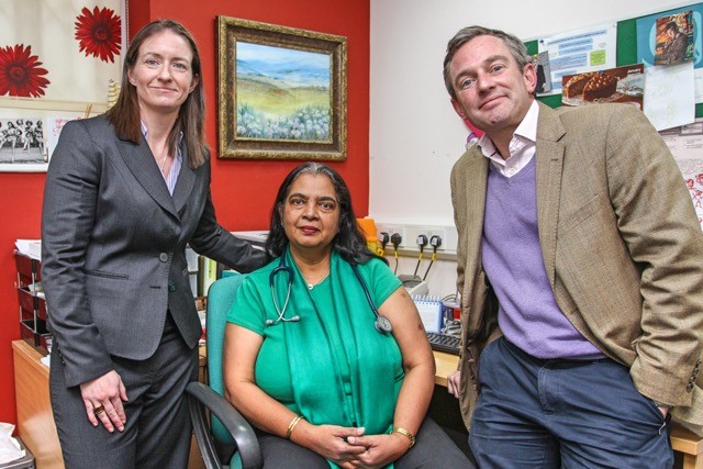 signum-health-l-to-r-signum-health-ceo-victoria-norman-dr-marina-arulanandam-and-phillip-barnes-of-finance-wales
