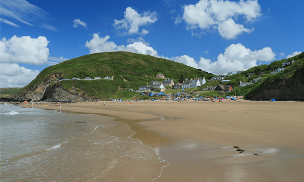 Traeth Tresaith Beach