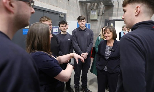 Welsh Secretary with apprentices at RWE