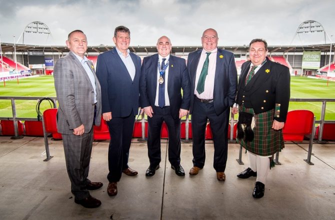 Rugby Legend at St David’s Day gathering of the Swansea Bay Business Club