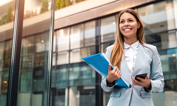 business woman finance investment