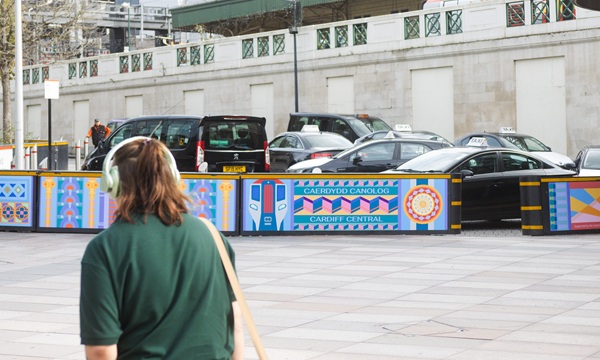 cardiff central taxi rank 1