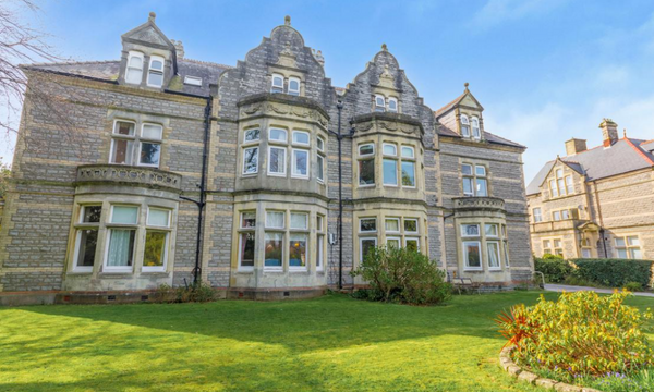 Family-Run Penarth Residential Care Home Sold for the First Time Since 1987