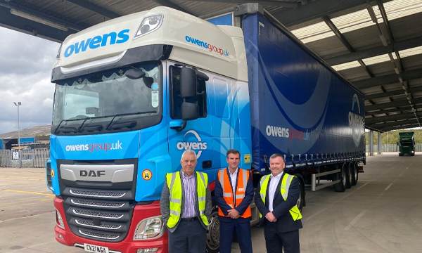 Port of Cardiff Celebrates New Distribution Centre Lease with Owens Group