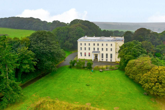 £2.6m Georgian Country Estate Brought to the Market in Pembrokeshire